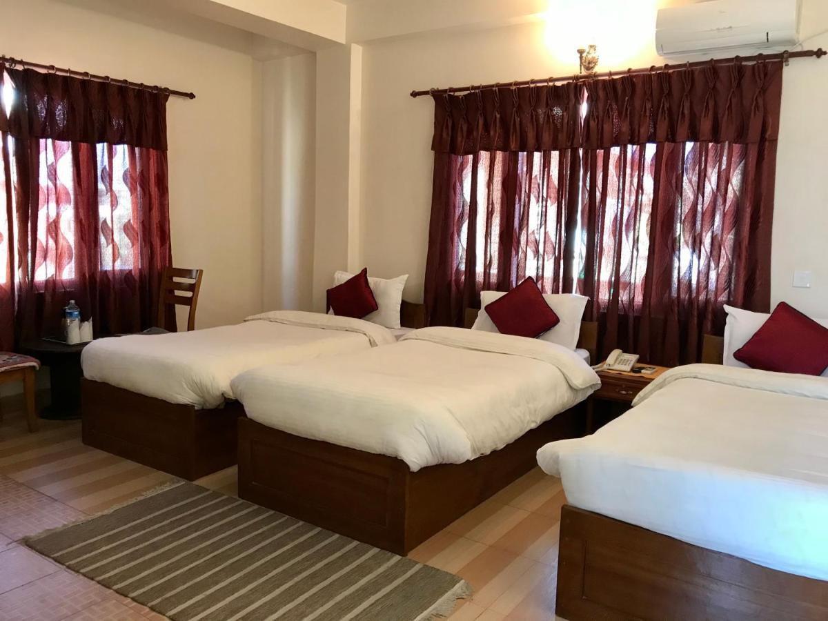 Hotel Asia Похара Екстериор снимка