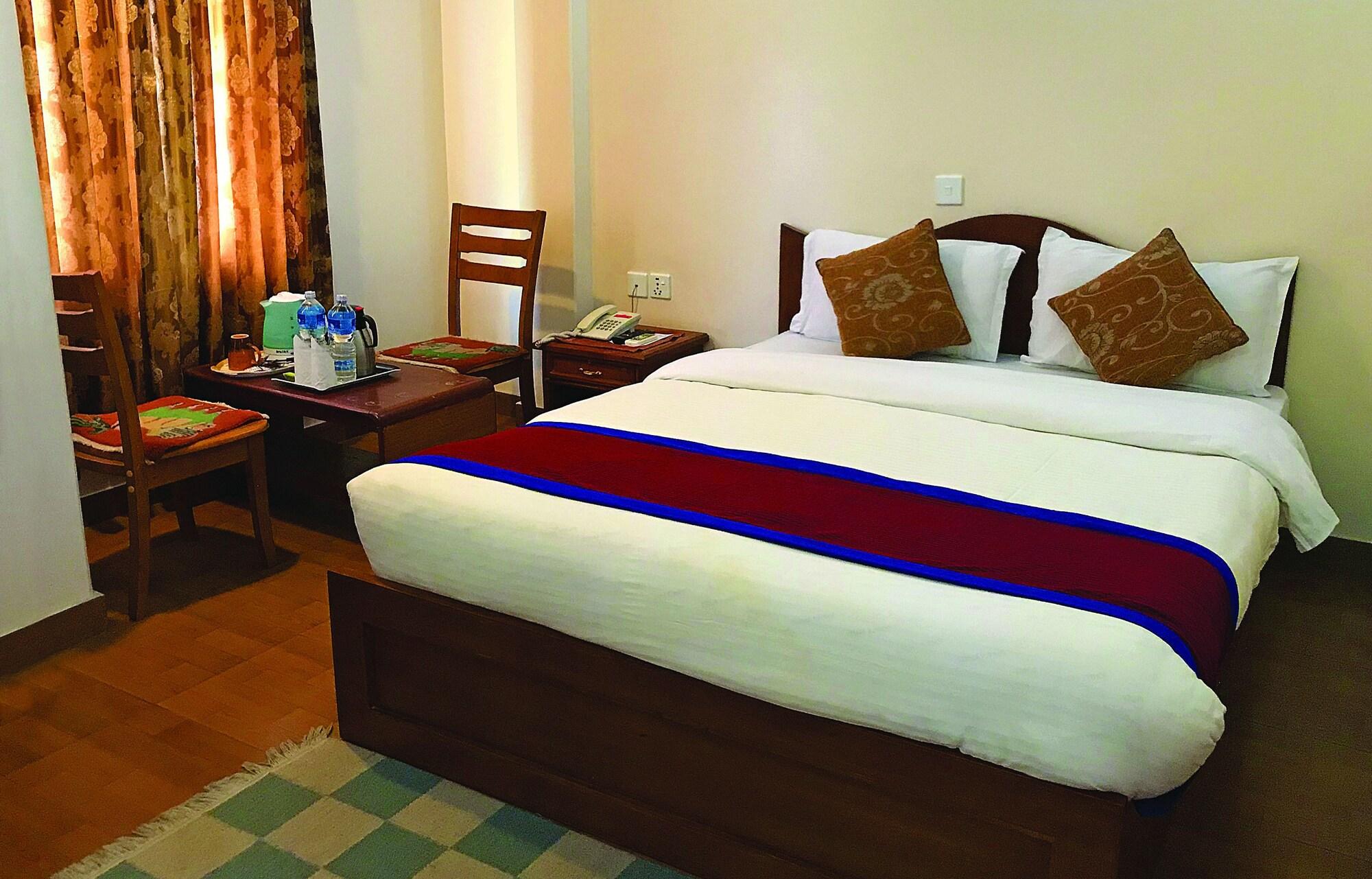 Hotel Asia Похара Екстериор снимка