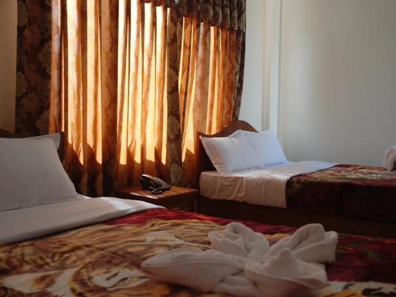 Hotel Asia Похара Екстериор снимка
